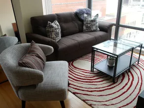 Luxury 2BR Condo in Yorkville - Image 5