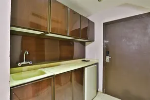 Mas Hotel And Suites By OYO Rooms - Image 5