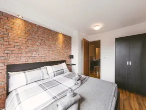Stratford Apartment - Image 5