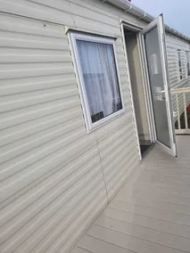 Stunning 3-bed Caravan in Clacton-on-sea - Image 3