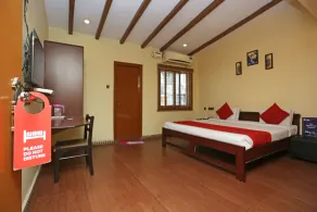 OYO 2207 Hotel Transit - Image 5