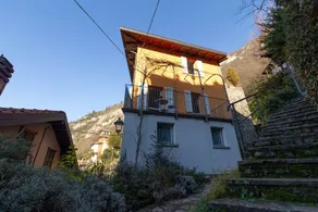 Mamma Ciccia Holiday Home - La Tour Orange Varenna - Image 5