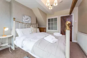 Host & Stay - Madera Cottage - Image 5