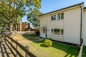 Hillcrest House Stevenage By Smart Corporate Stays - Image 4