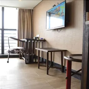 9 Hotel - Image 3