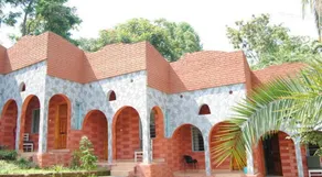 Rock Resort - Image 5