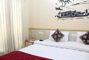 OYO 431 Hotel Maple Green Deluxe - Image 2