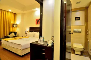 Lakshyas Hotel - Image 4