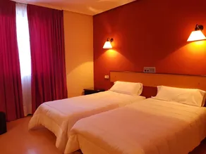 Hotel Faranda Express Torrelavega - Image 3