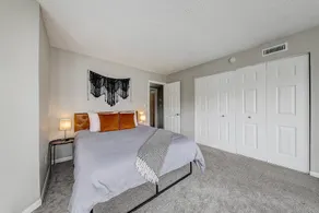 FRONTDESK Castle Point Apts Georgetown South Bend - Image 3