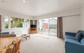 Abbey Court Motel - Image 5