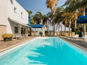 Sanders Governors Beach House - Charming Villa With Sea View - Image 1