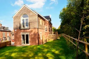 Cotswolds Valleys Accommodation - Stony House - Exclusive use spacious four bedroom holiday home - Image 3
