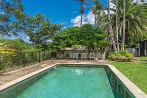 Your Luxury Escape - Cedar View - Image 5