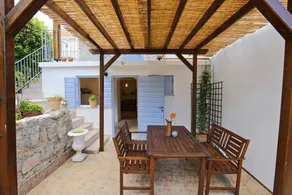 Stone House Apartment - Image 2