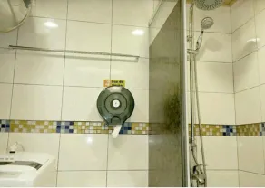 Super Star Hostel - Image 3