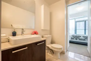 E.S.I Furnished Suites at the ACC - Image 4