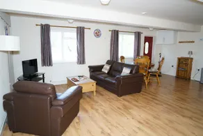 Studio Apartment Fir Trees - Image 3