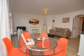 Apartment Wharf – Meridian Place - Image 3