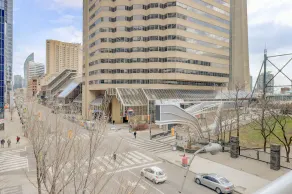 300 Front Street West Signature Collection - Image 5