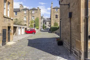 Altido Charming mews flat near the Dean Bridge - Image 4