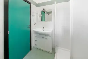 Lamanna's Hotel - Image 5