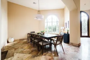 Sleeps 19, 7bdr Estate! Sports Court, Putting Green, Pool Farrier by Avantstay - Image 4