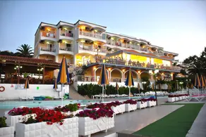 Captains Hotel - Image 3