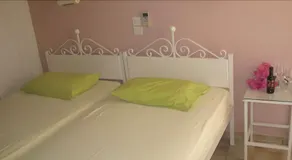 Marina Rooms - Image 2