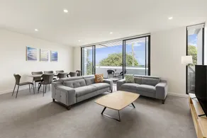 Ellia Doncaster Apartment - Image 2