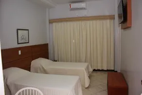 Metropole Palace Hotel - Image 2