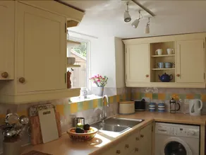 Beckford Cottage - Image 2