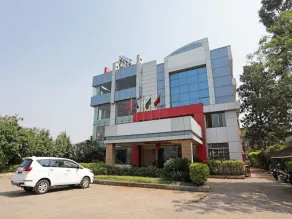 OYO 6401 The Neelam Executive - Image 3