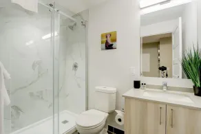 The Met Apartments by Corporate Stays - Image 2