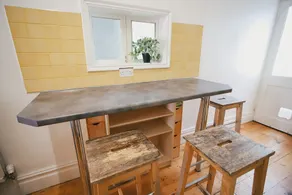 Short Stay Bristol - Court House - Image 3