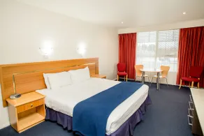 Edgewater Hotel - Image 3