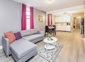 Modern 3BR with King Bed - Steps from Byward Market! - Image 2