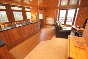 Ardlui Lochside Lodges - Image 3