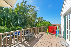 Ocean-view Ge Getaway With Huge Fenced Yard 5 Bedroom Home - Image 5