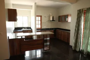 ZIONS HOTEL - Image 3