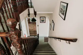 Avalon Guest House - Image 2