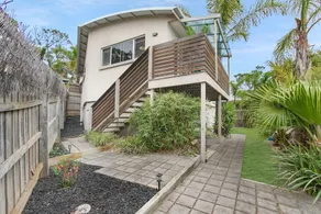 Lake House - et sommerhus beliggende i den rolige kystlandsby Lake Tyers Beach - Image 3