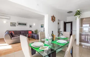 Apartment Paradise - Image 4