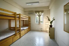 Station Hotel 34 - Image 2