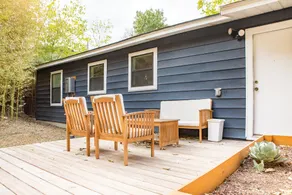 WanderJaunt Sendero 3BR on East MLK - Image 3