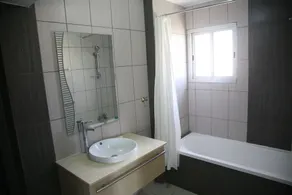 The Palms Hotel Apartments - Image 5