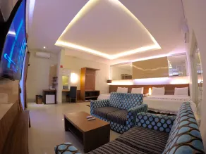 Grand Guci Hotel - Image 3