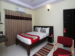 Hotel Prakaash Comforts - Image 2