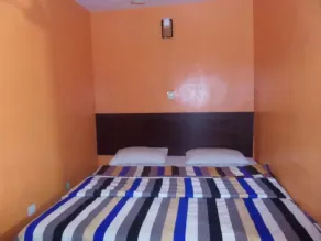 Peaceland Hotel Ltd - Image 3
