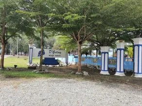 OYO 90410 D'Geting Beach Resort - Image 4